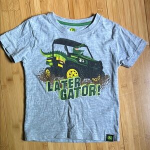 John Deere Gray T-Shirt with Green and Yellow Gator Design